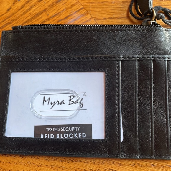 Myra small credit card holder wallet. Zipper compartment /keychain holder. NWT - Picture 3 of 4